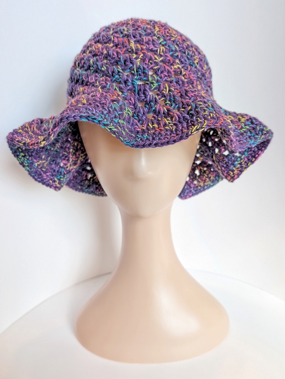 NEW, Crochet sunny bucket hat, handmade, 100% cotton